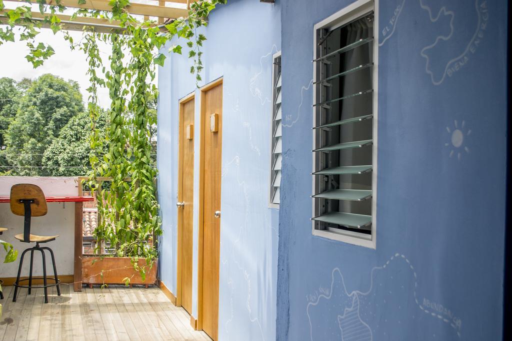 Hostal Casa Estacion Medellin Exterior photo